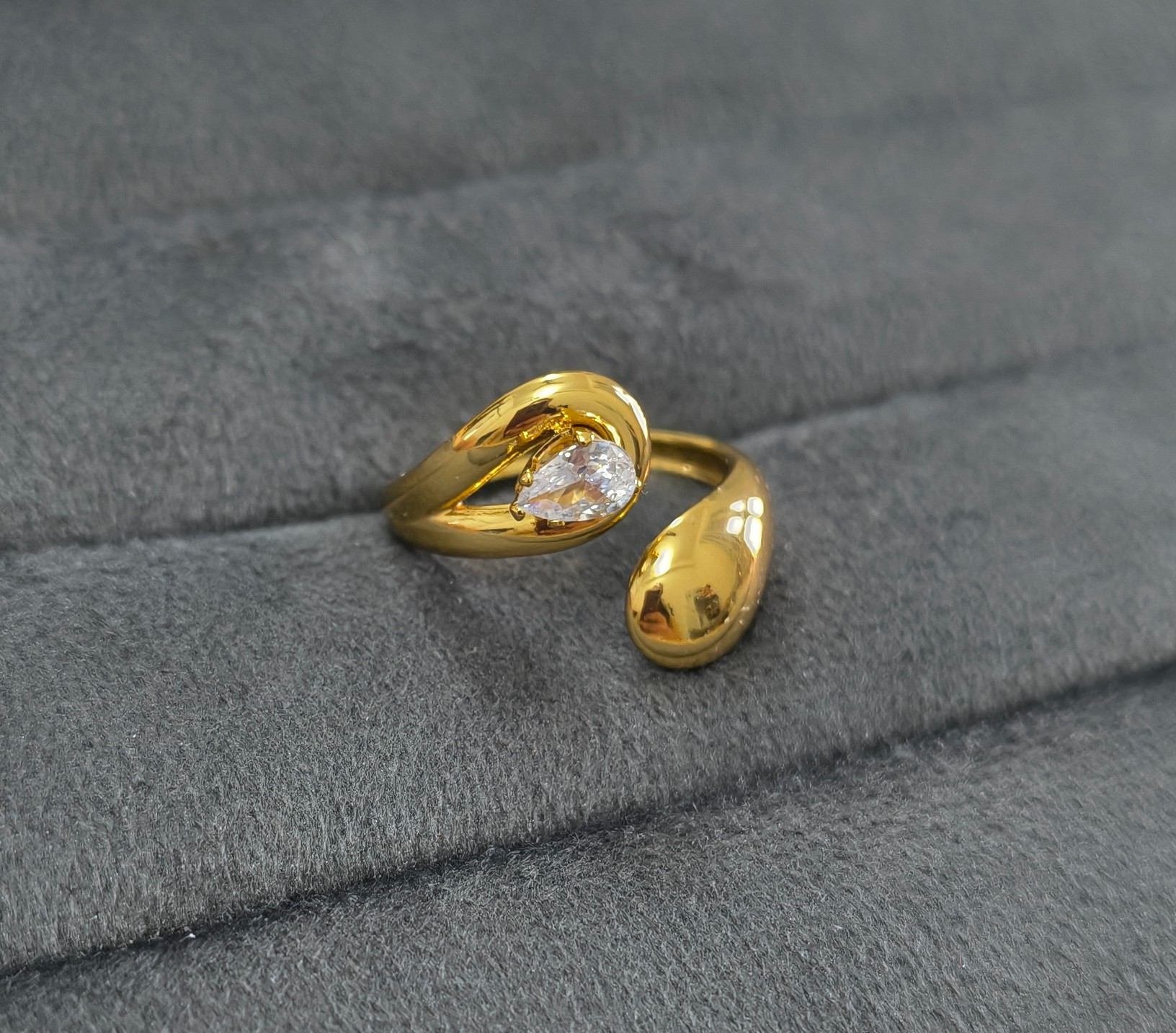 Anti Tarnish Ring Dainty Curled Solitaire 18K Gold Plated