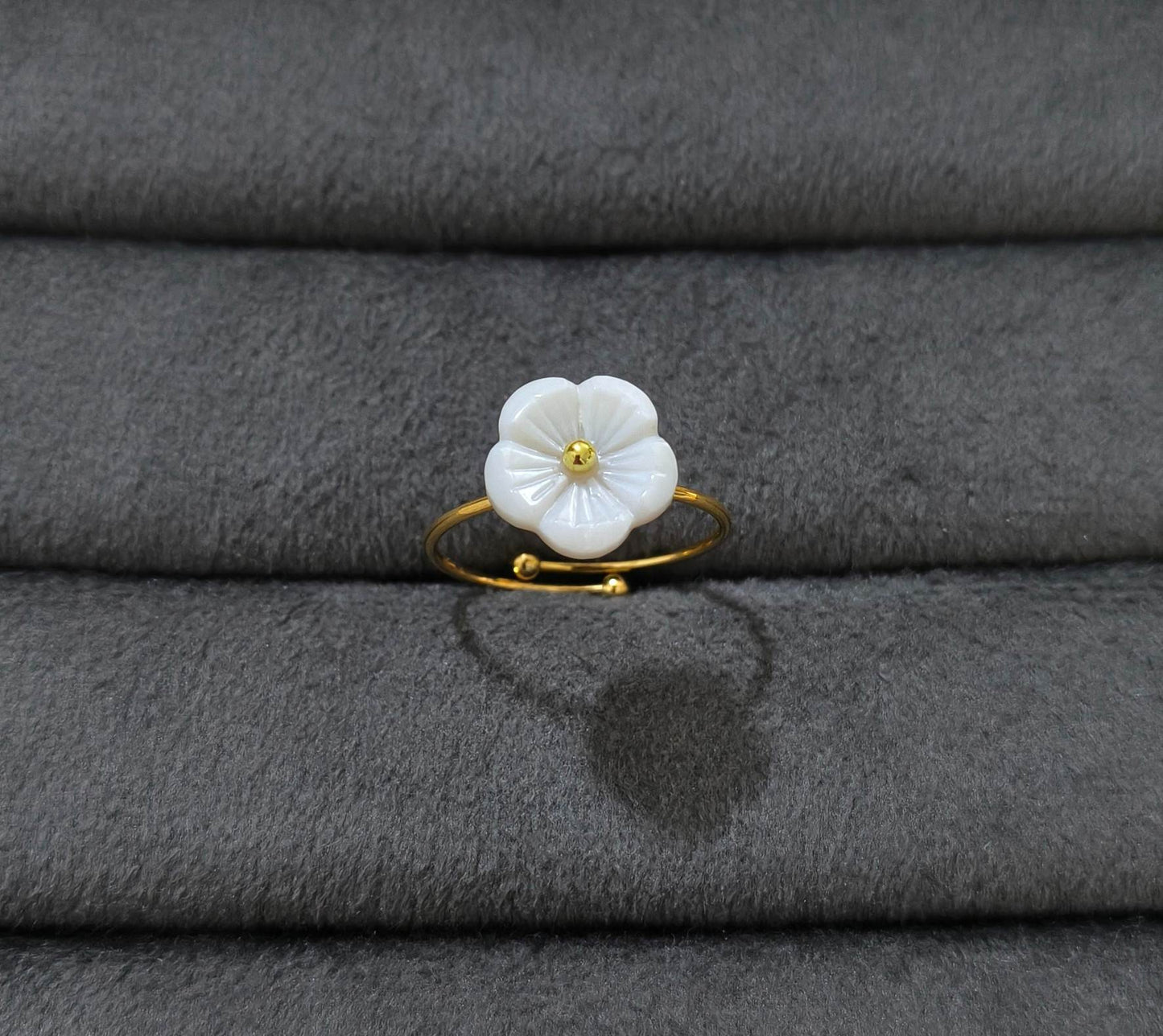 Anti Tarnish Ring Daisy White Floral 18K Gold Plated
