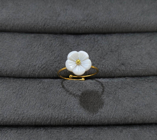 Anti Tarnish Ring Daisy White Floral 18K Gold Plated