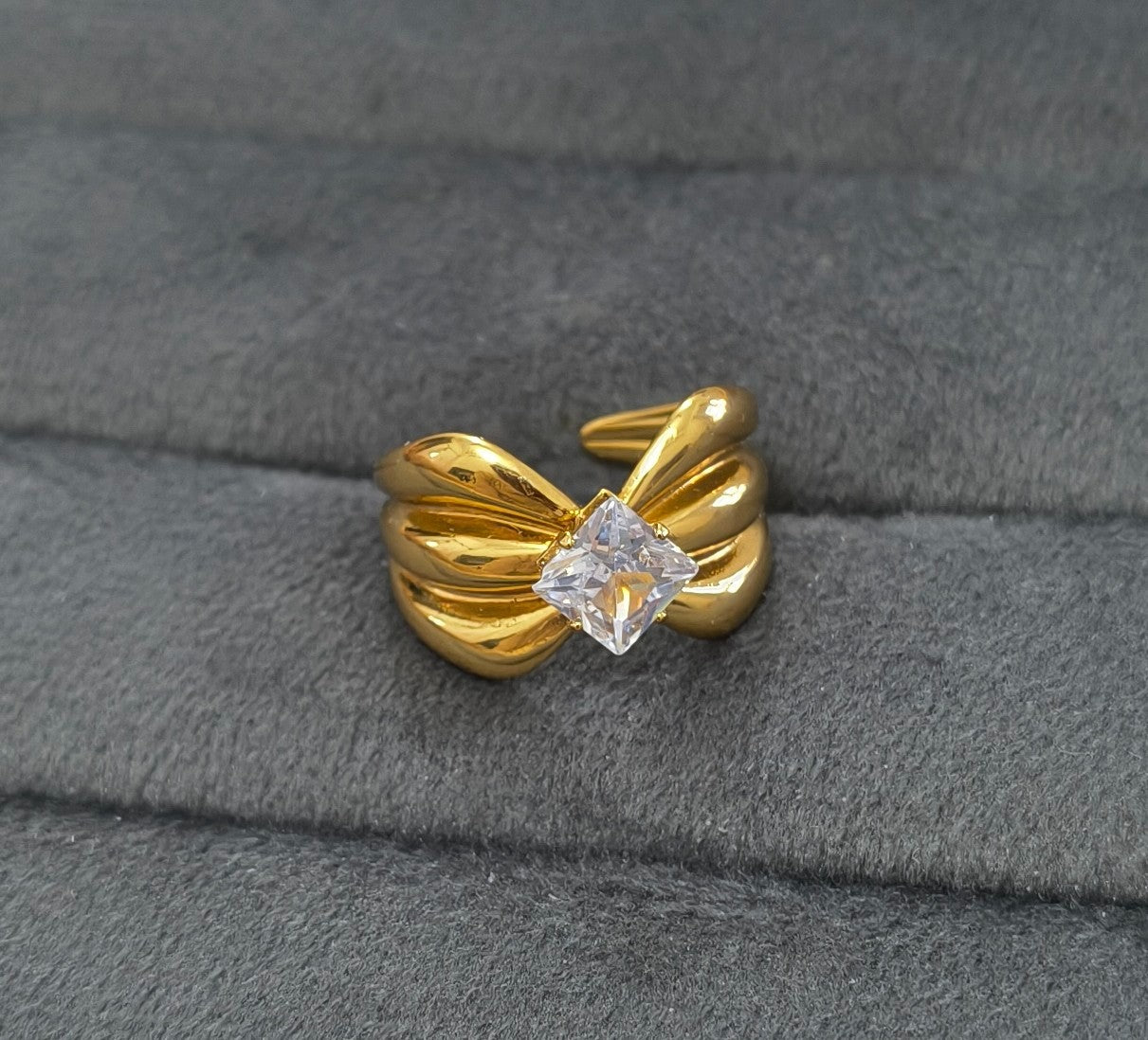 Anti Tarnish Ring Engagement Solitaire Ring 18K Gold Plated