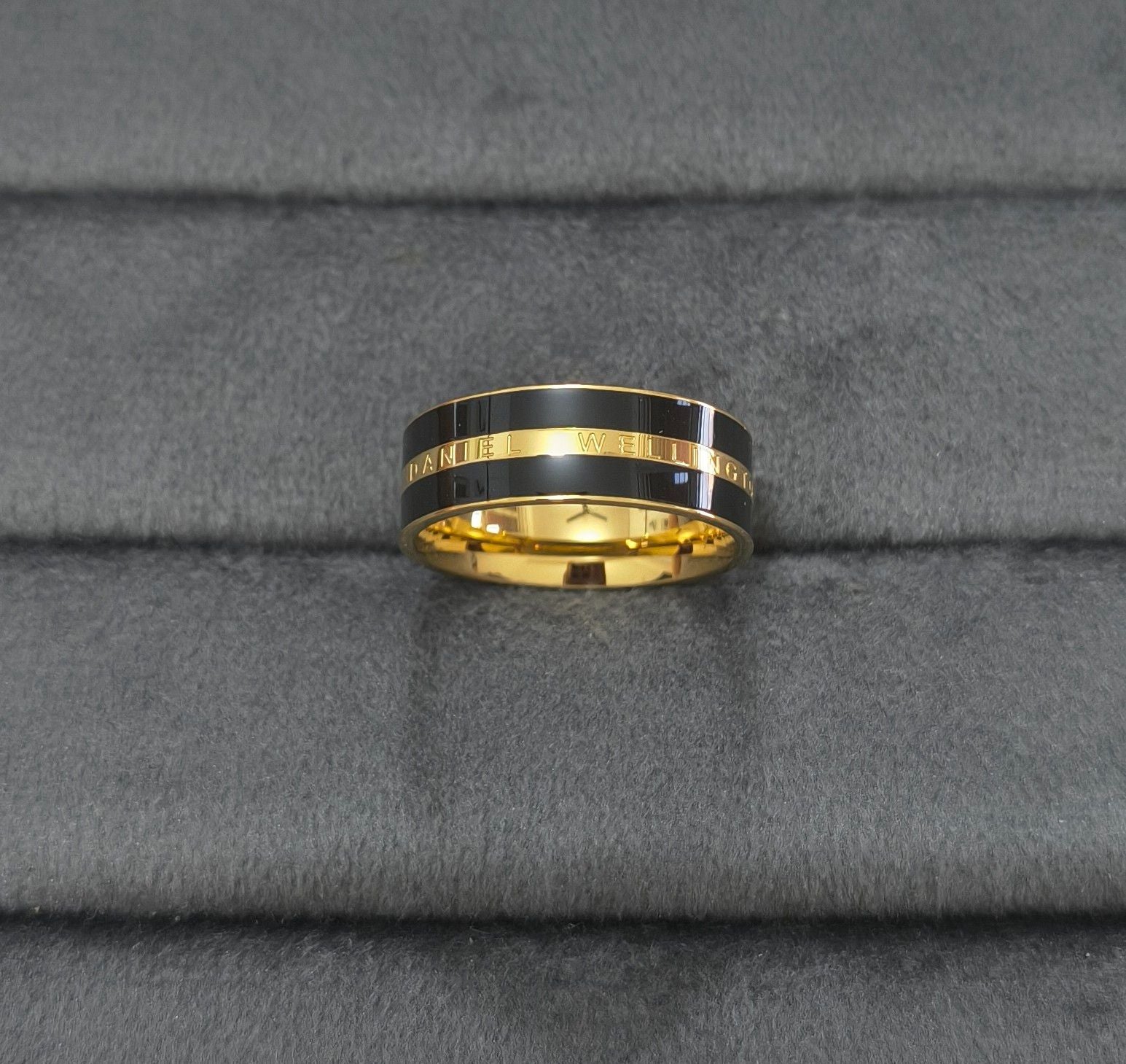 Anti Tarnish Ring Infinite Black Ring Unisex 18K Gold Plated