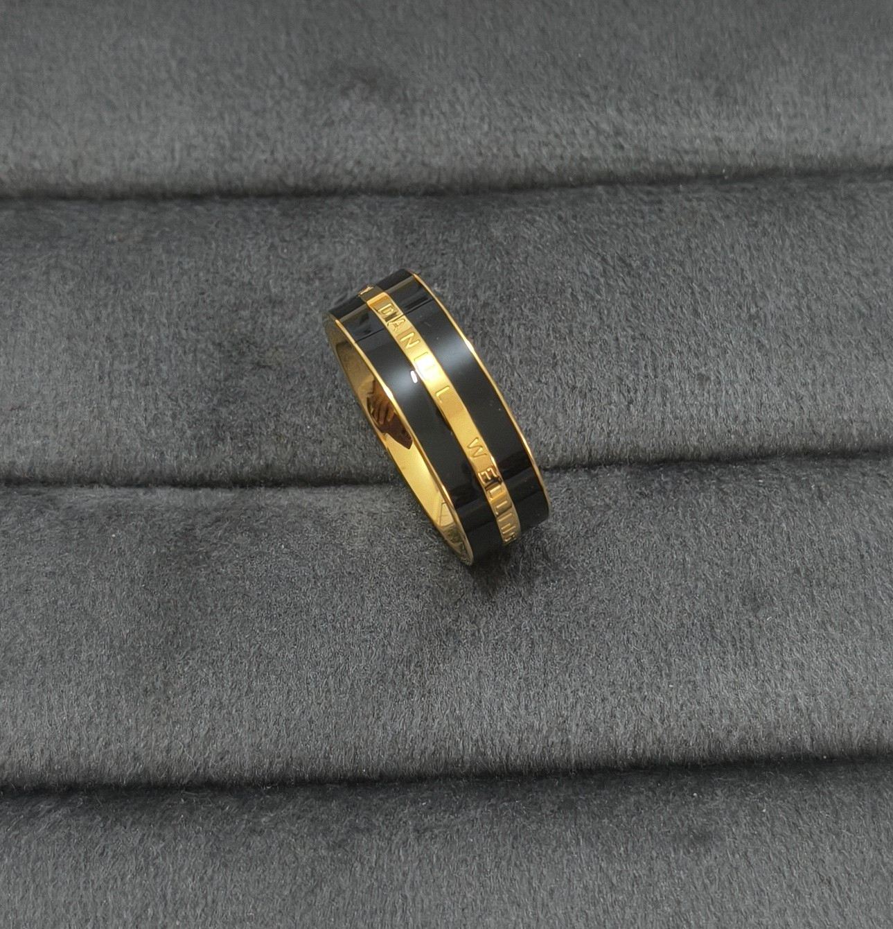 Anti Tarnish Ring Infinite Black Ring Unisex 18K Gold Plated
