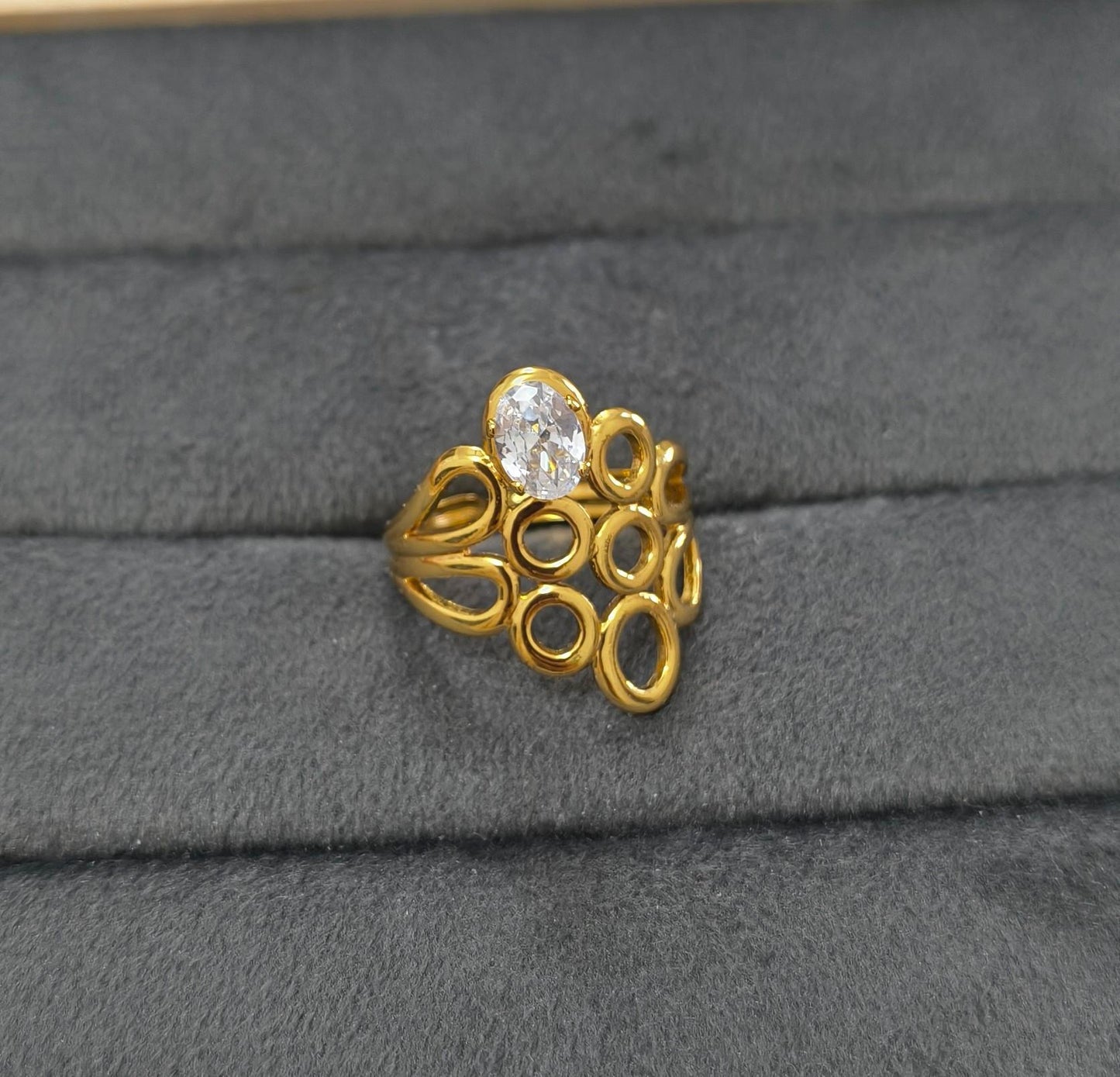 Anti Tarnish Ring Mesh Circle Solitaire Ring 18K Gold Plated