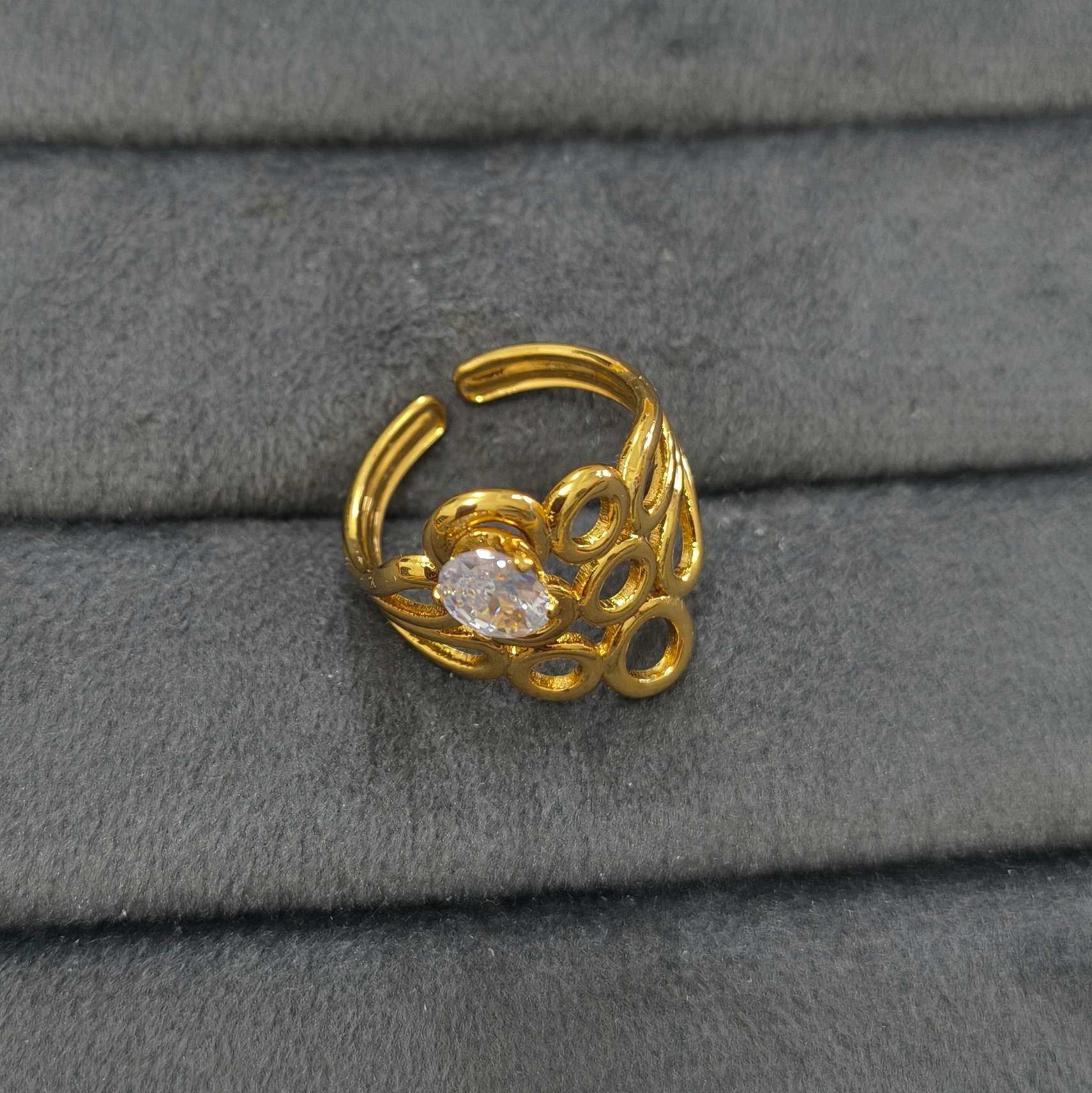 Anti Tarnish Ring Mesh Circle Solitaire Ring 18K Gold Plated