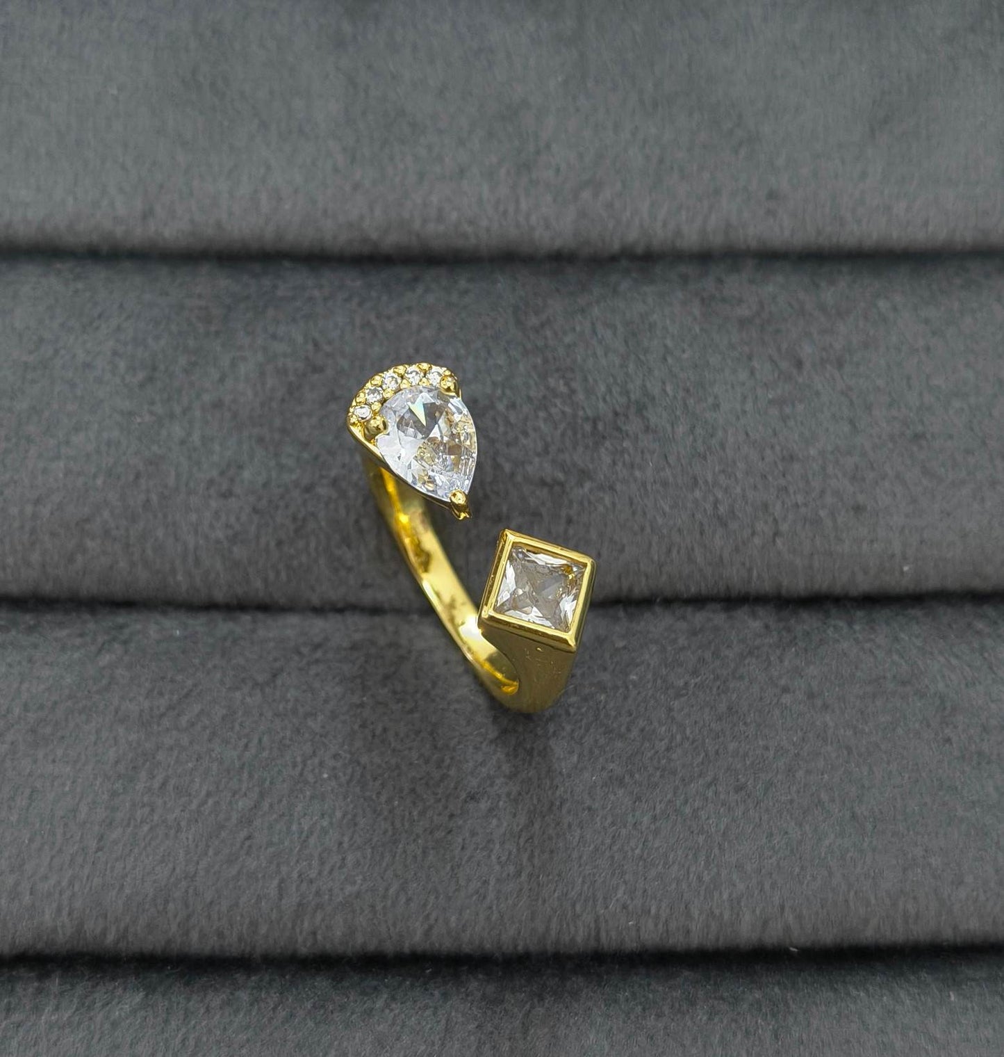 Anti Tarnish Ring Pear & Square Diamond 18K Gold Plated