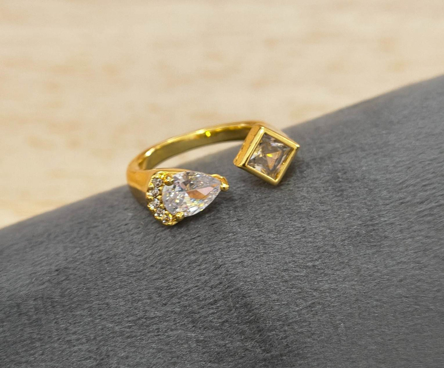Anti Tarnish Ring Pear & Square Diamond 18K Gold Plated