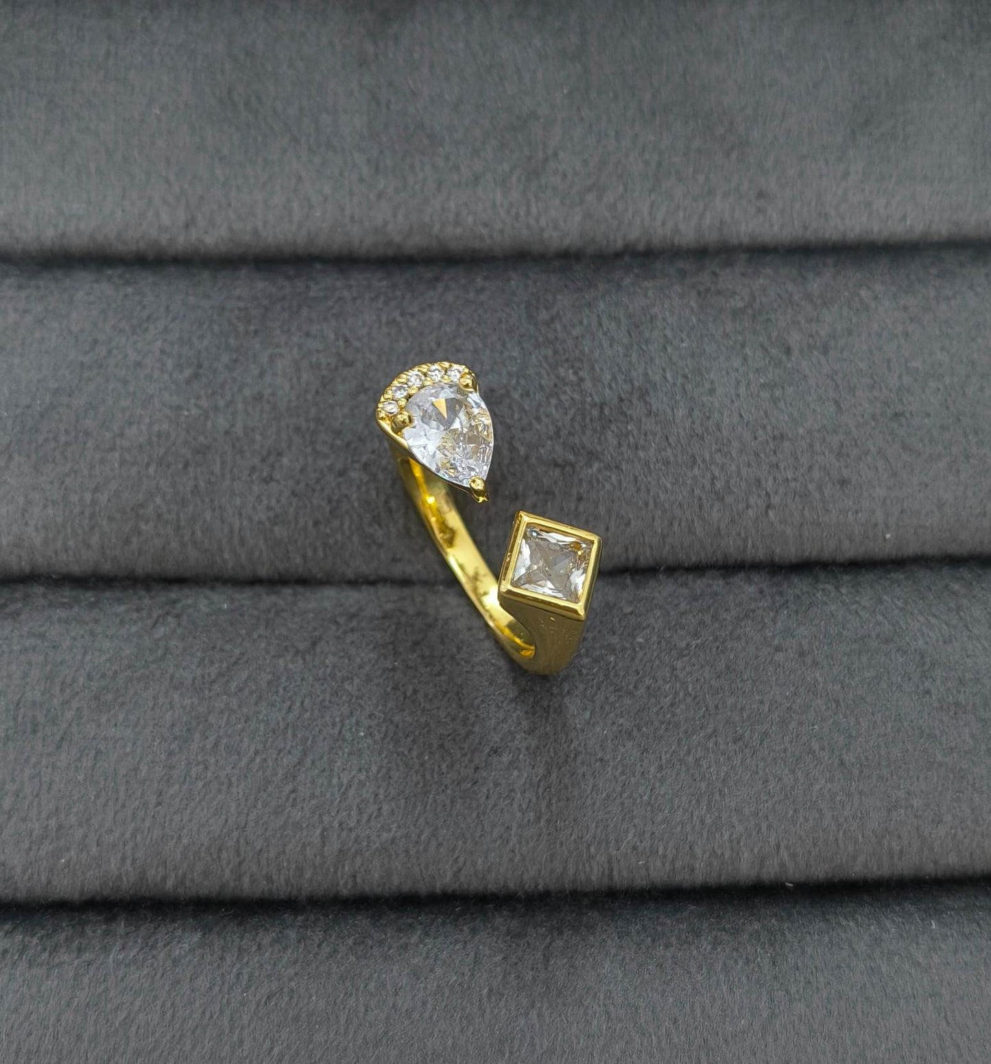 Anti Tarnish Ring Pear & Square Diamond 18K Gold Plated