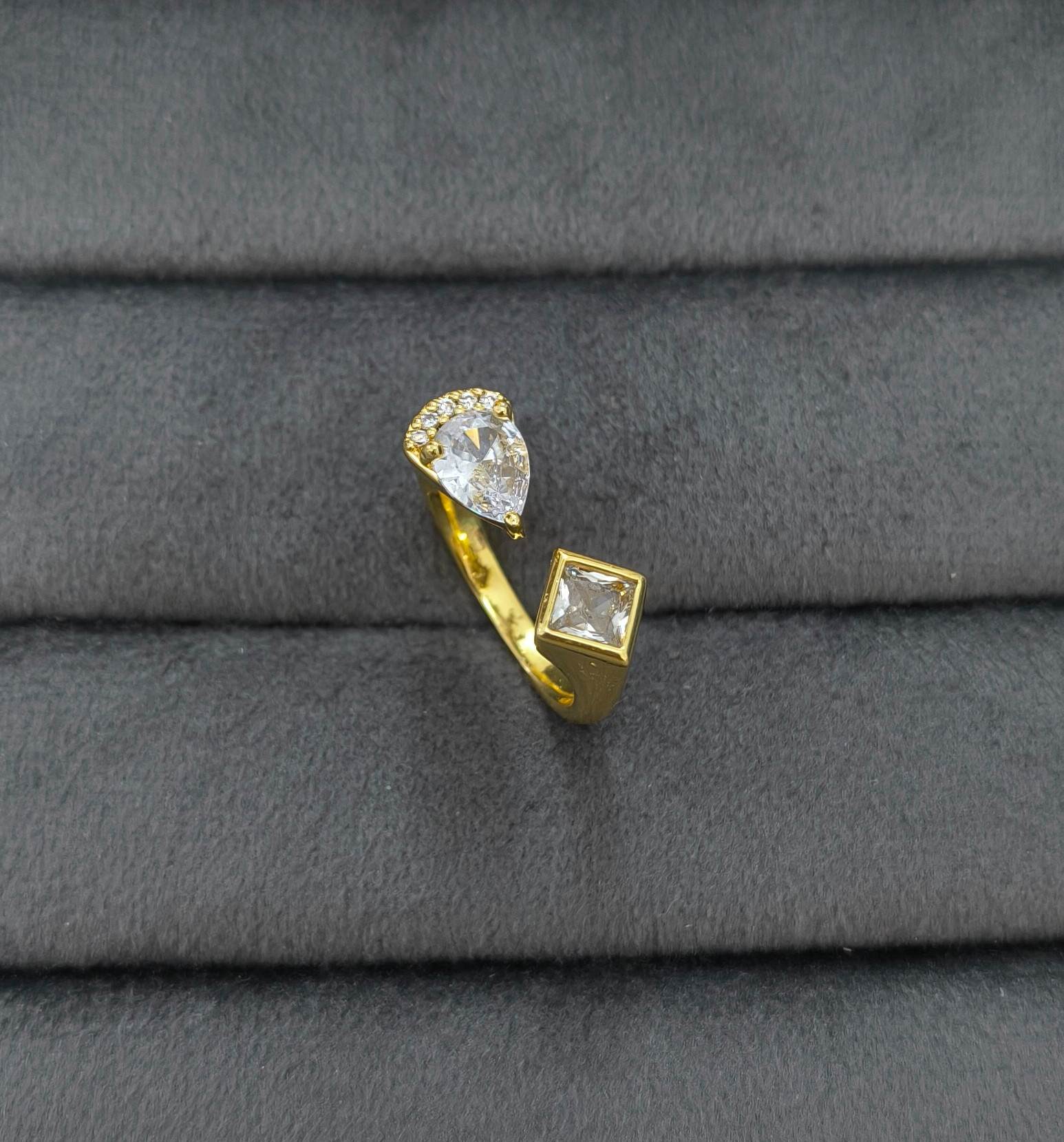 Anti Tarnish Ring Pear & Square Diamond 18K Gold Plated