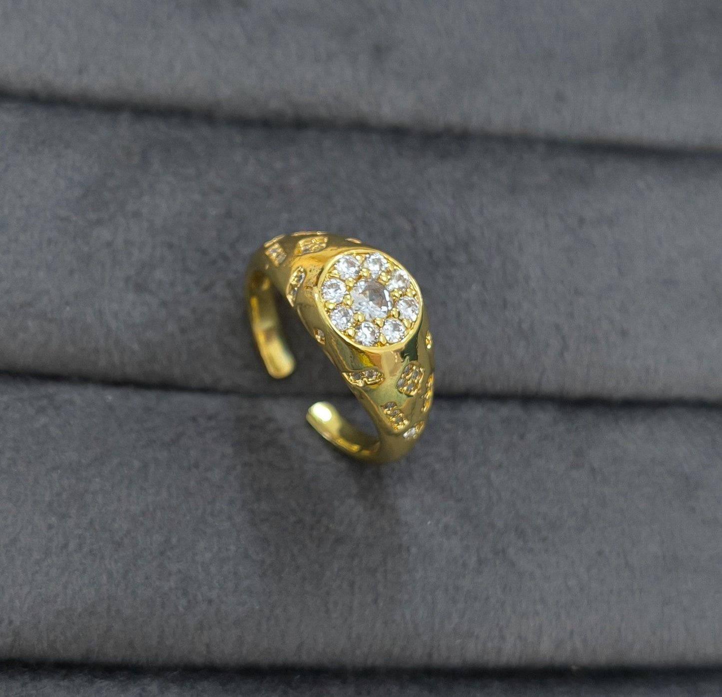 Anti Tarnish Ring Rich Look Diamond 18K Gold Plated