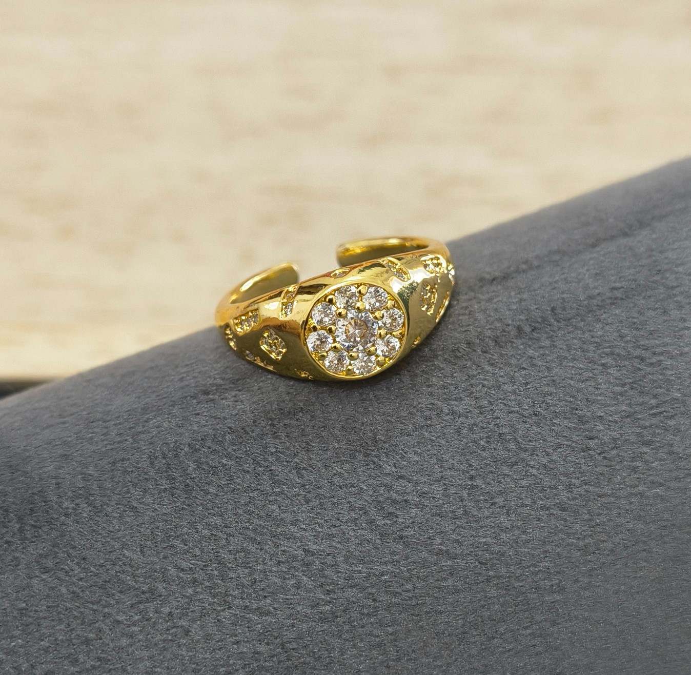 Anti Tarnish Ring Rich Look Diamond 18K Gold Plated