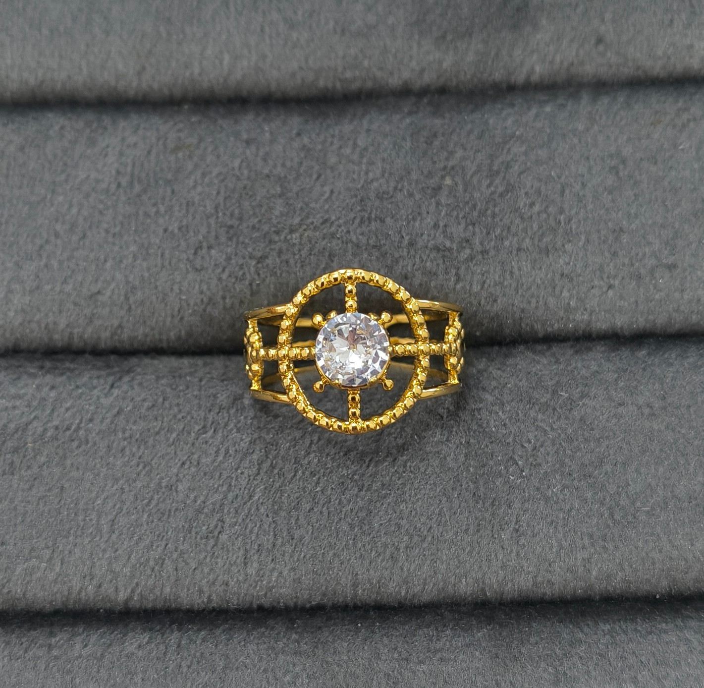 Anti Tarnish Ring Steering Solitaire Ring 18K Gold Plated