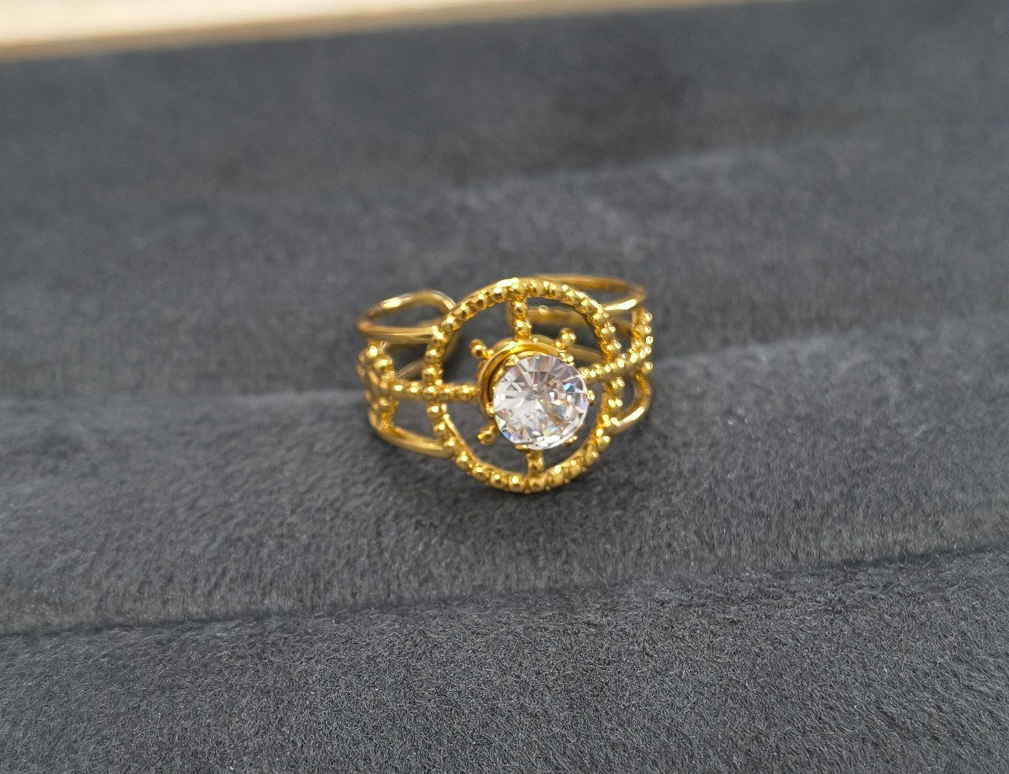 Anti Tarnish Ring Steering Solitaire Ring 18K Gold Plated