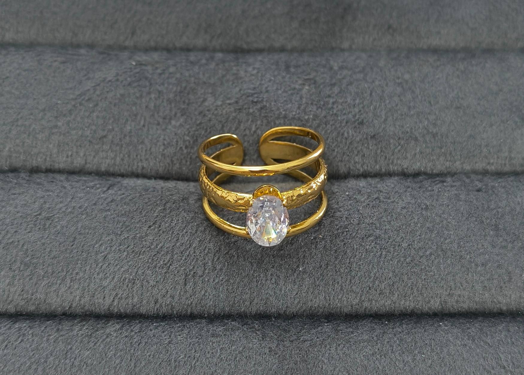 Anti Tarnish Ring The Elegance Solitaire Ring 18K Gold Plated