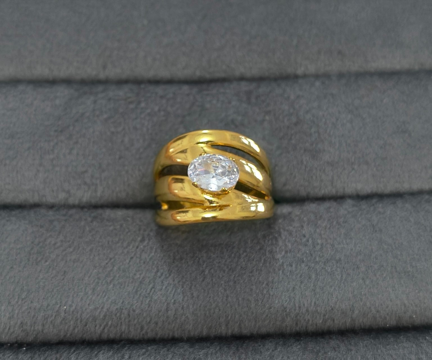 Anti Tarnish Ring The Helix Solitaire 18K Gold Plated