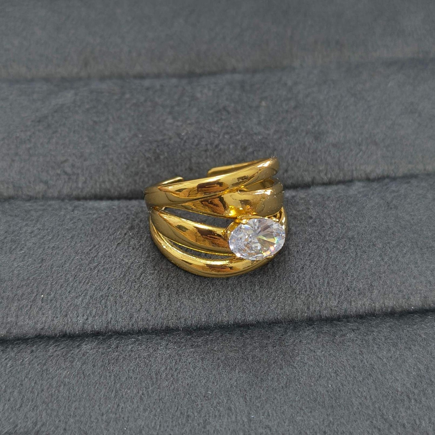 Anti Tarnish Ring The Helix Solitaire 18K Gold Plated