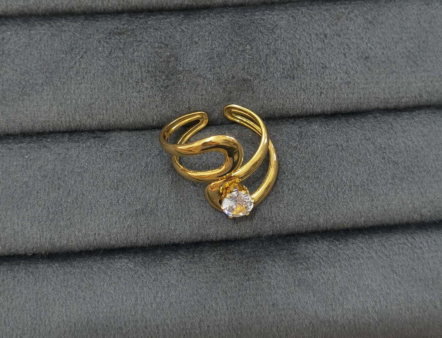 Anti Tarnish Ring Trendy Wave Solitaire Ring 18K Gold Plated
