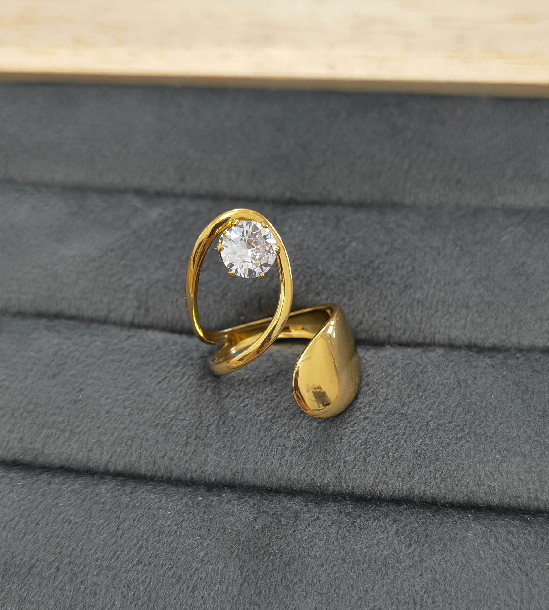 Anti Tarnish Ring Twist Solitaire Ring 18K Gold Plated