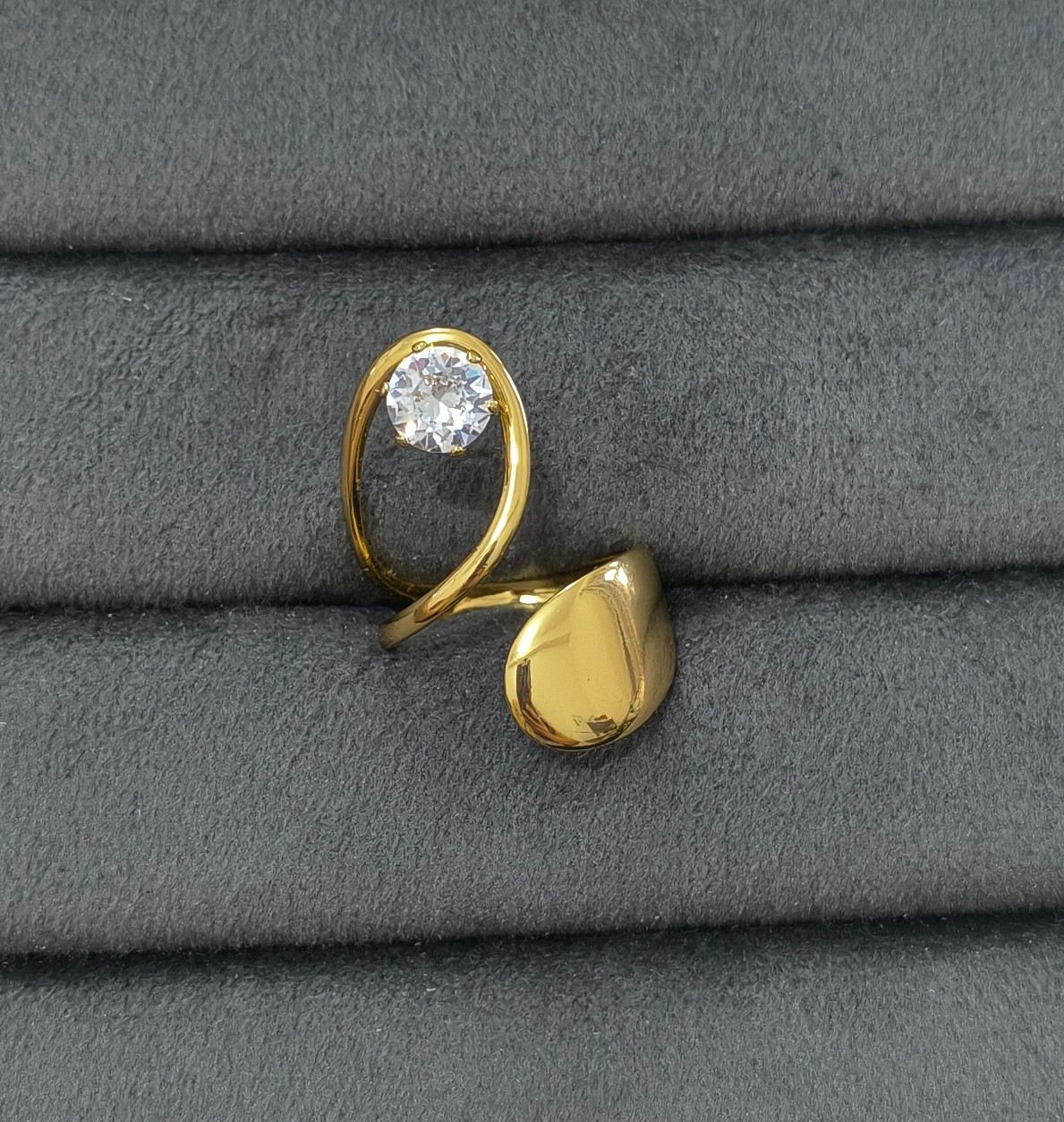 Anti Tarnish Ring Twist Solitaire Ring 18K Gold Plated