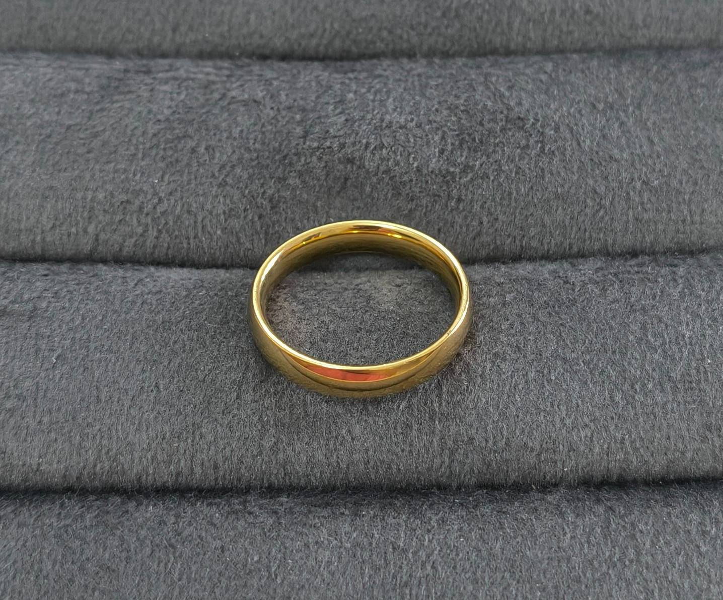 Anti Tarnish Ring Unisex Golden Band Ring 18K Gold Plated