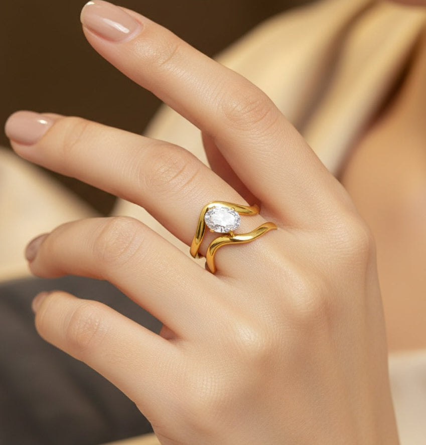 Anti Tarnish Ring Wavy Solitaire Ring 18K Gold Plated