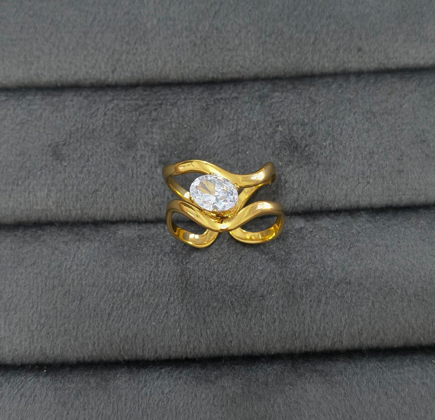Anti Tarnish Ring Wavy Solitaire Ring 18K Gold Plated