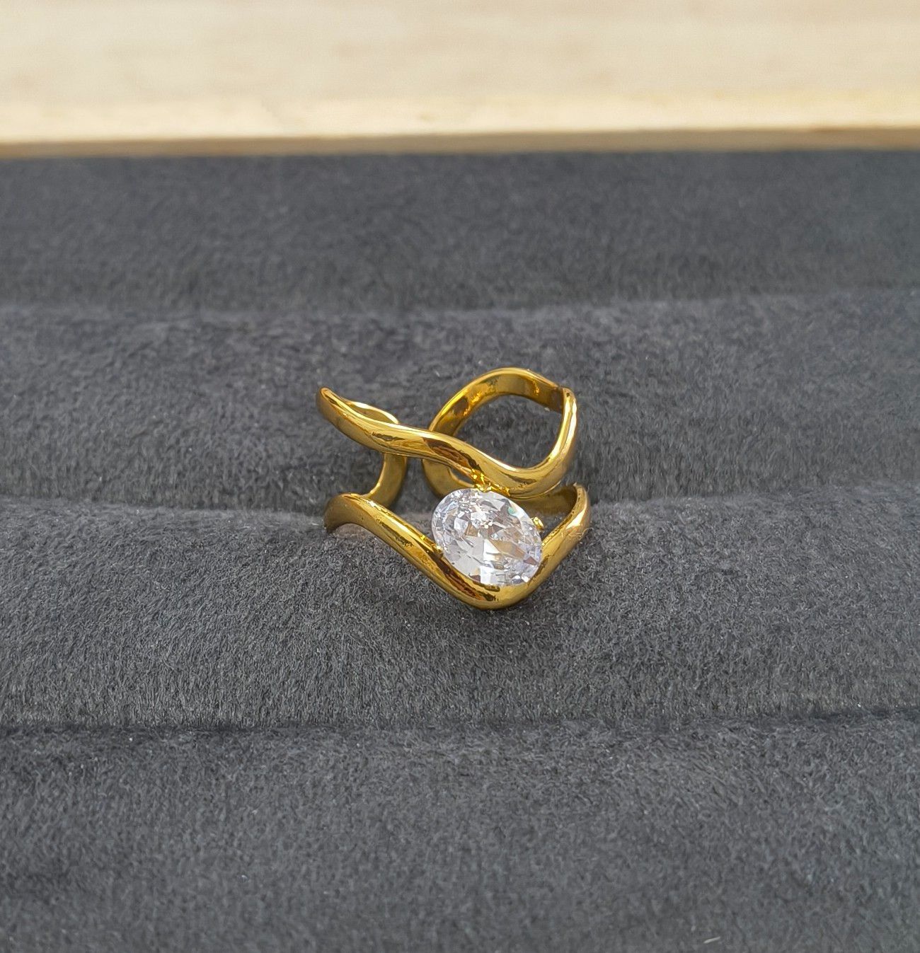 Anti Tarnish Ring Wavy Solitaire Ring 18K Gold Plated
