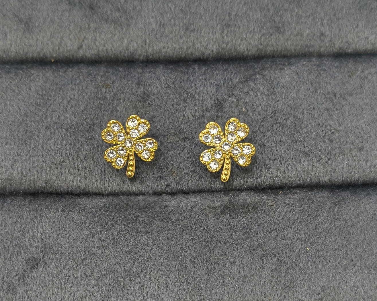Anti Tarnish Shiny Clover Stud Earrings 18K Gold Plated