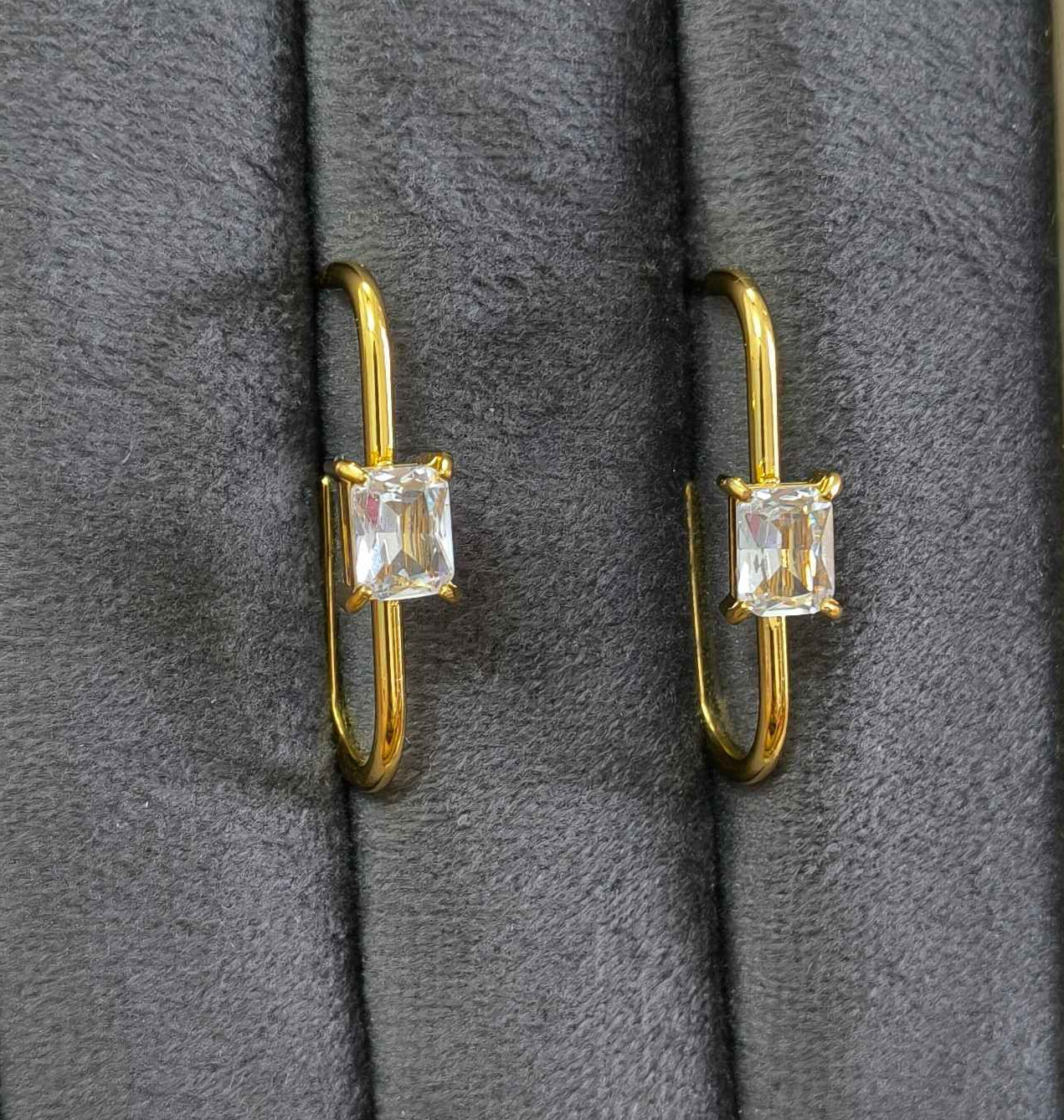Anti Tarnish Shiny Rounded Hoop Earrings 18K Gold Plated