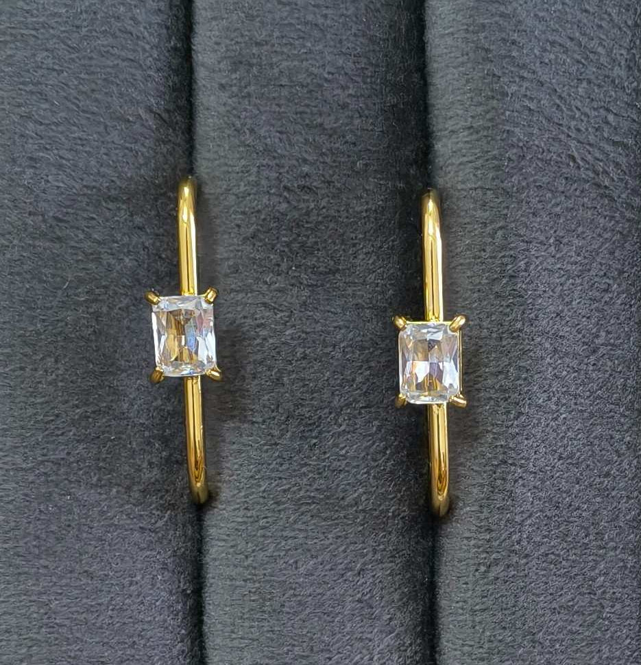 Anti Tarnish Shiny Rounded Hoop Earrings 18K Gold Plated