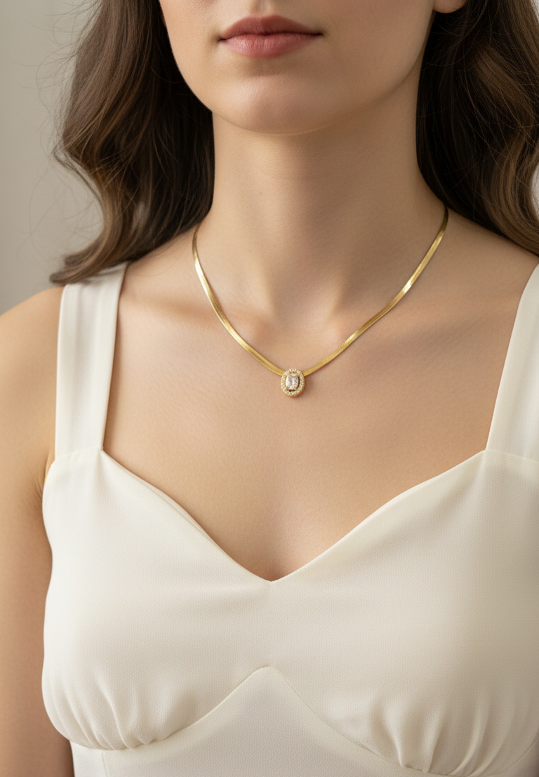 Anti Tarnish Snake Chain Diamond Studded Pendant Necklace