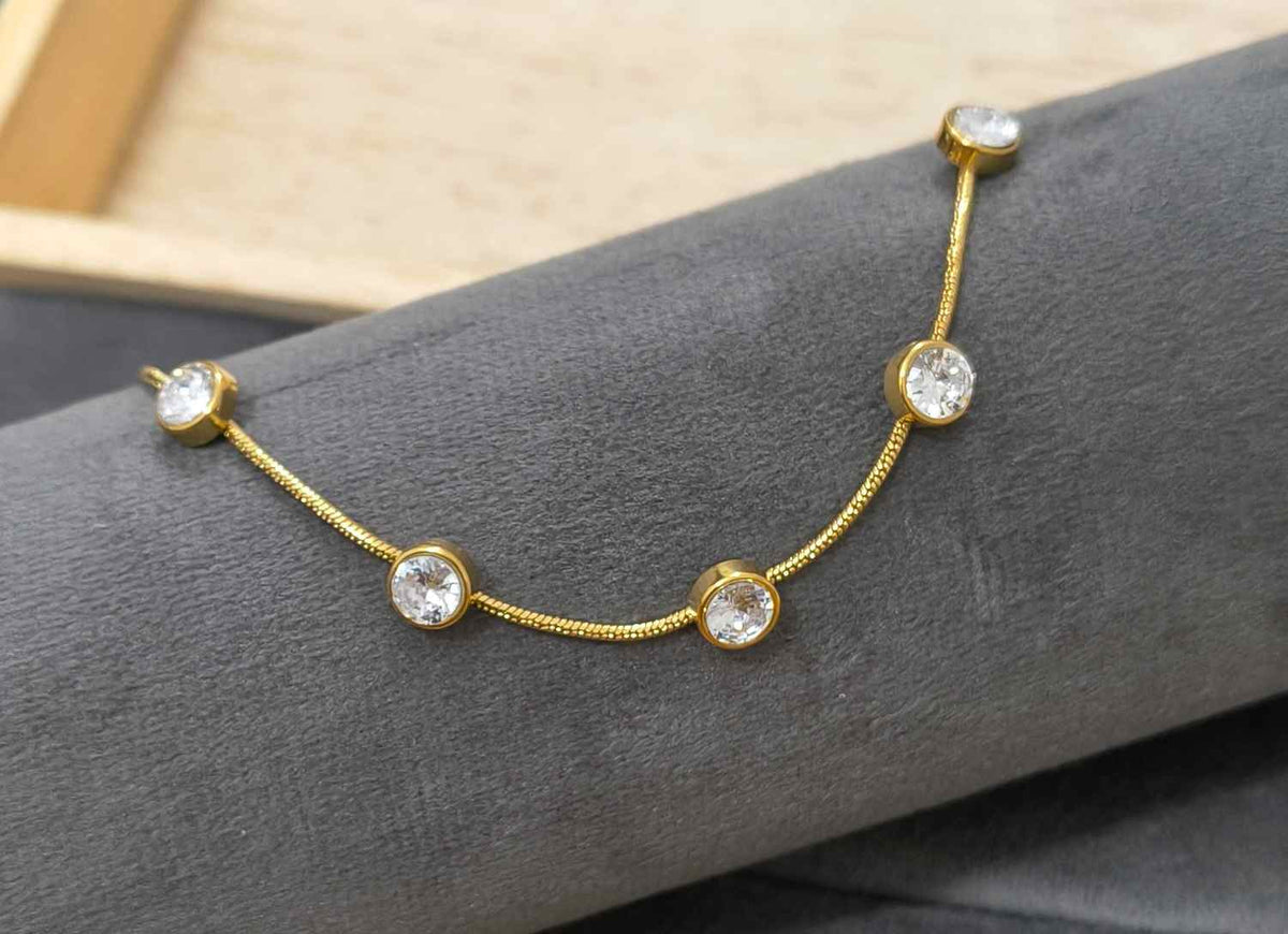 Anti Tarnish Sparkling Stones Necklace 18K Gold Plated