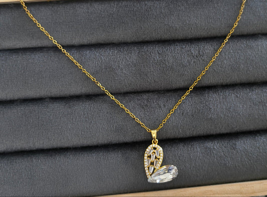 Anti Tarnish Stylish Crystal Heart Gold Necklace 18k Gold Plated