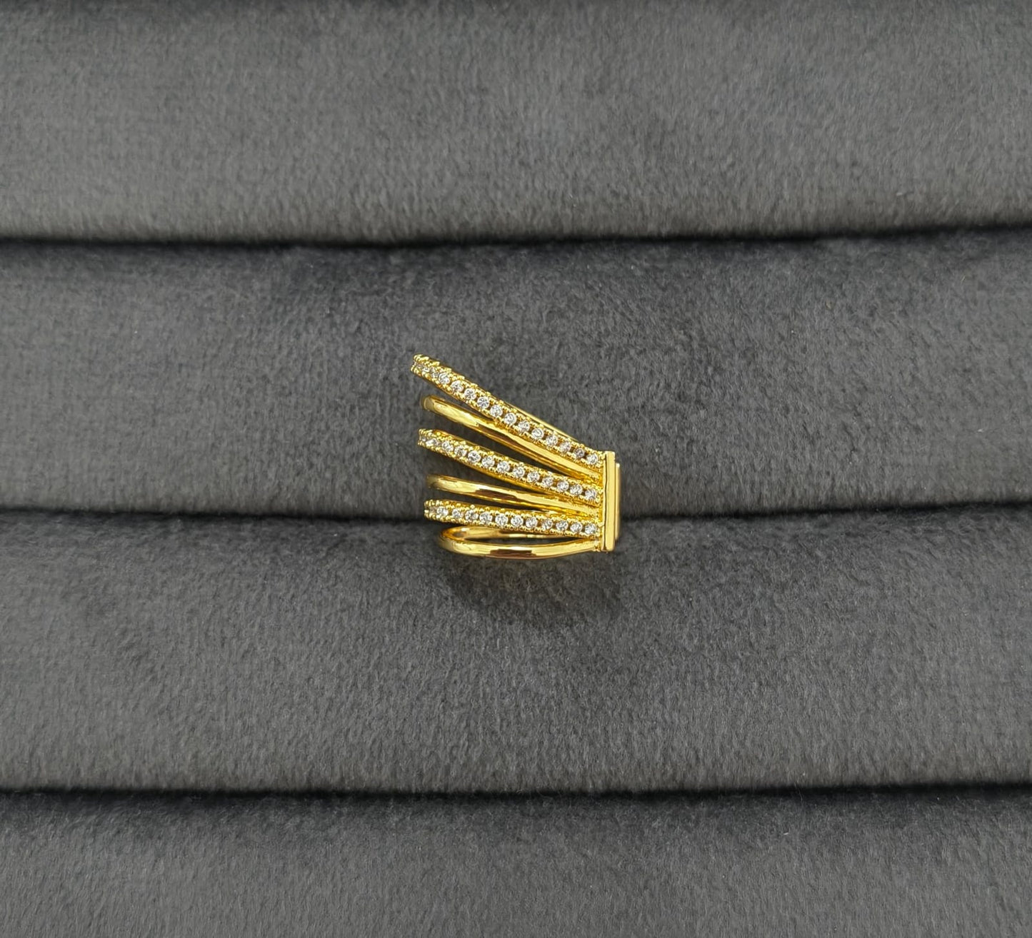 Anti Tarnish Stylish Linear Ear Cuff 18K Gold Plated