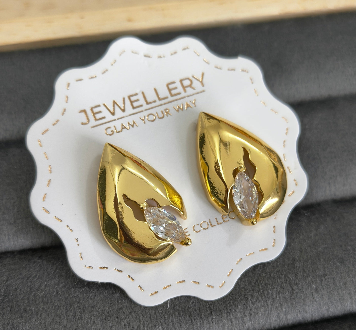 Anti Tarnish Stylish Party Studs Earrings 18K Gold Plated