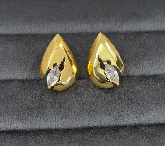 Anti Tarnish Stylish Party Studs Earrings 18K Gold Plated