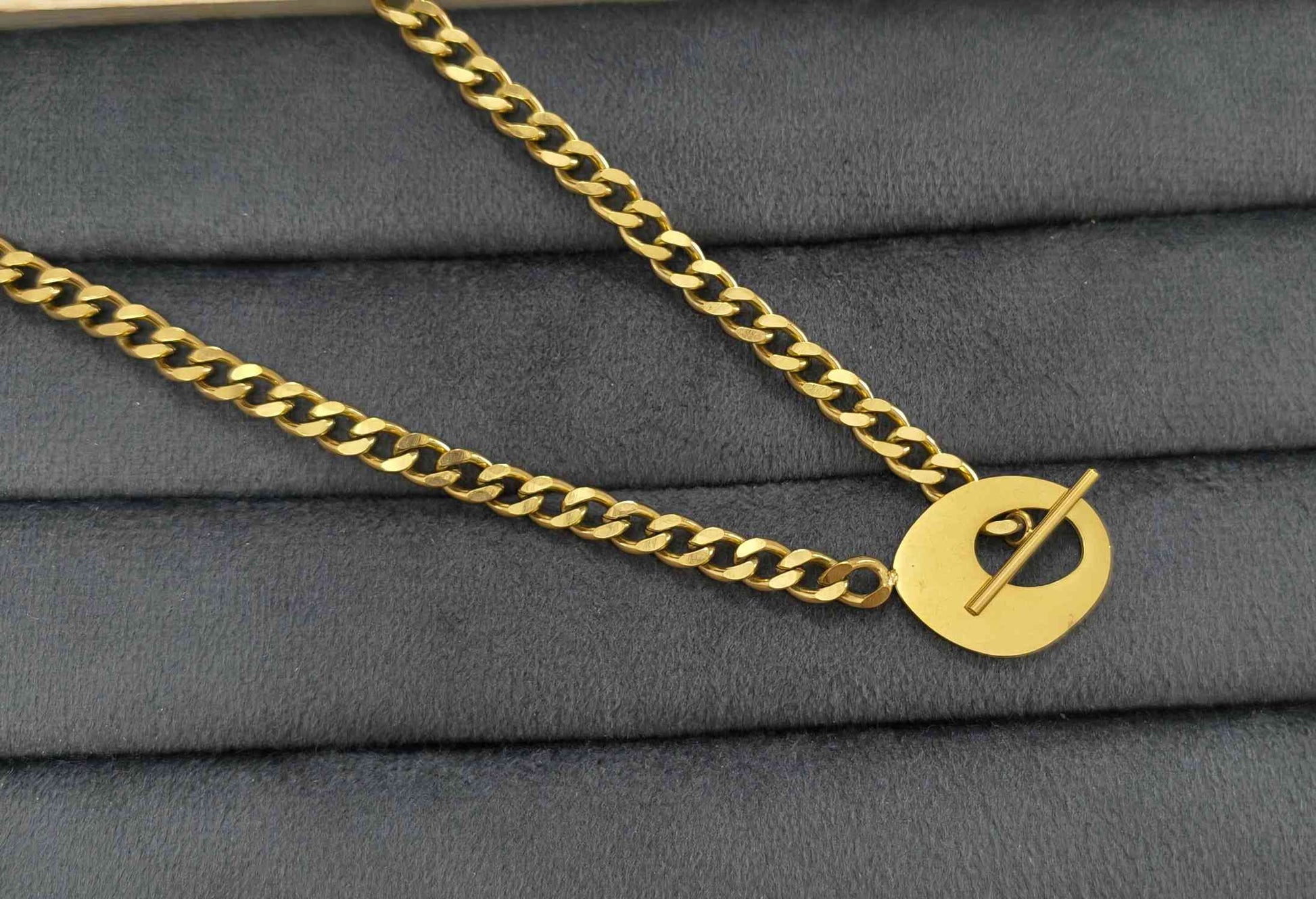 Anti Tarnish T Bar Cuban Link Chain 18K Gold Plated