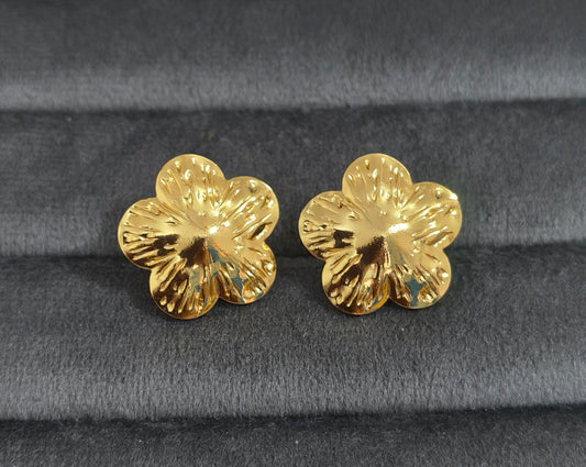 Anti Tarnish Textured Floral Stud Earrings 18K Gold Plated