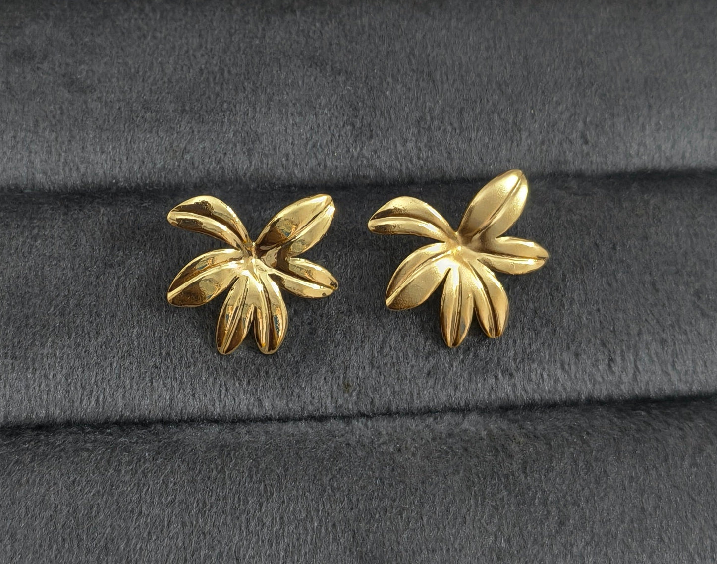 Anti Tarnish Textured Flower Earrings 18K Gold Plated