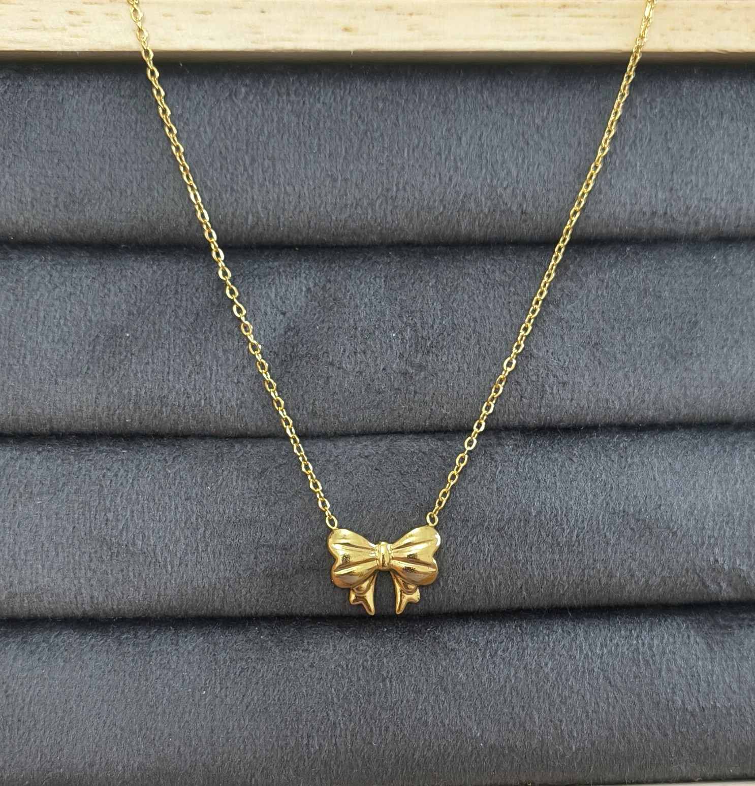 Anti Tarnish Trendy Bow Pendant Necklace 18K Gold Plated