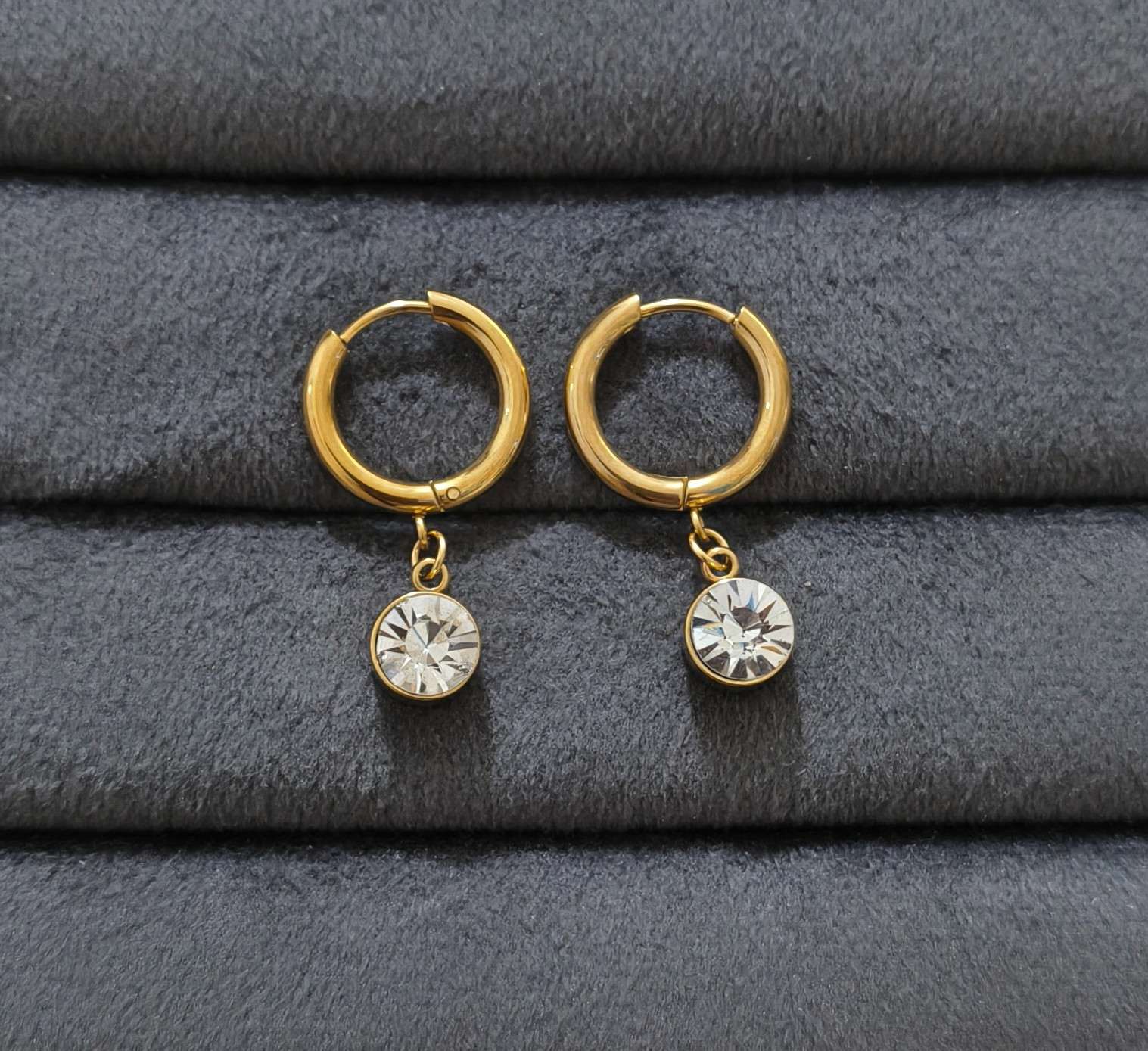 Anti Tarnish Trendy Solitaire Dangler Earrings 18K Gold Plated