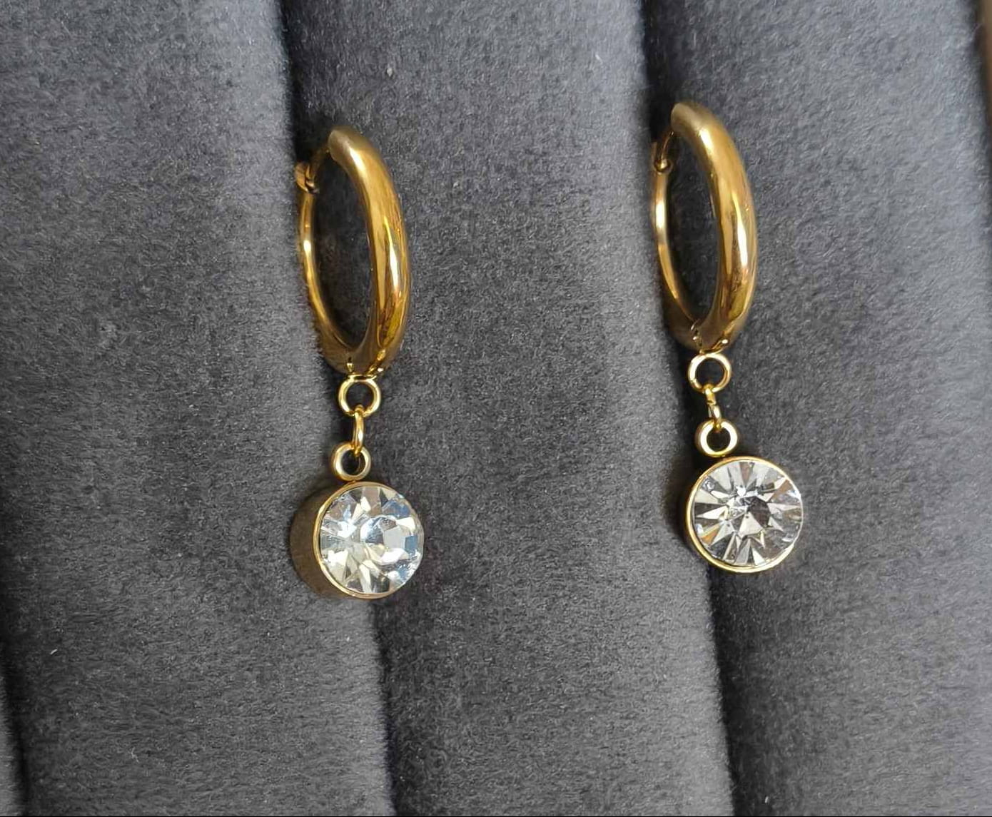 Anti Tarnish Trendy Solitaire Dangler Earrings 18K Gold Plated