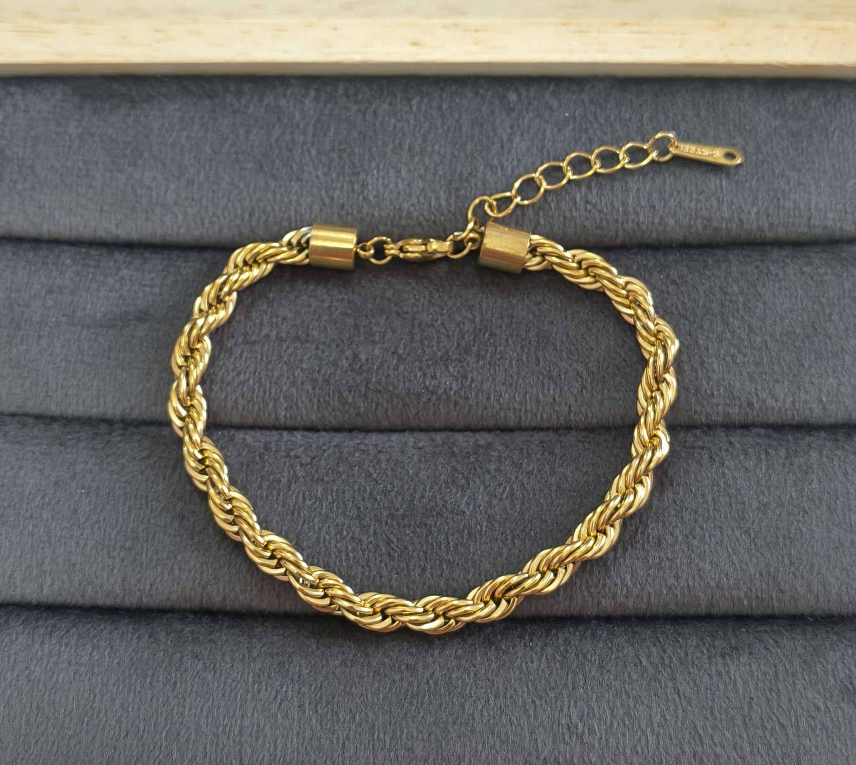 Anti Tarnish Twisted Rope Chain Bracelet 18K Gold Plated