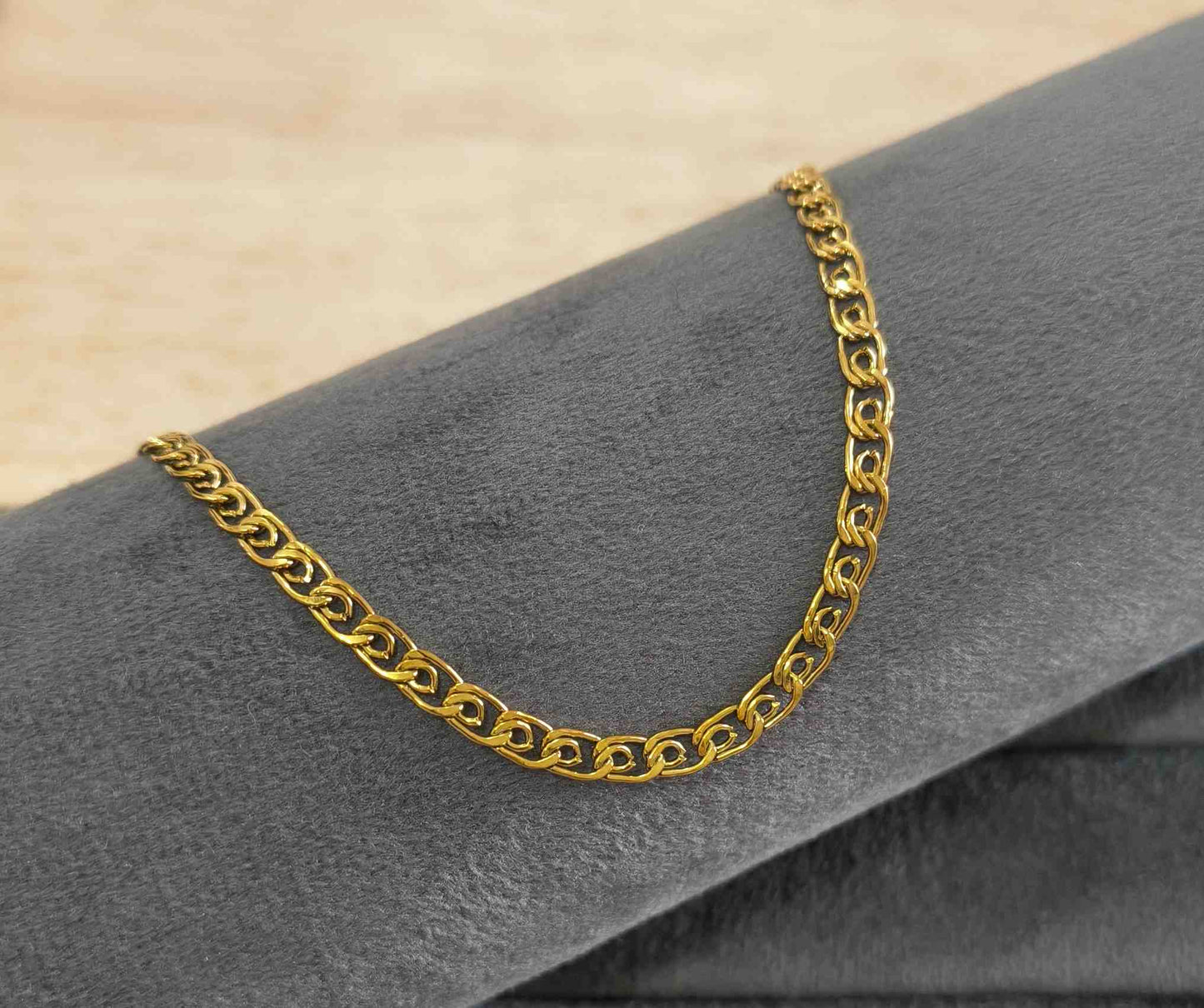 Anti Tarnish Unique Curb Link Chain 18K Gold Plated