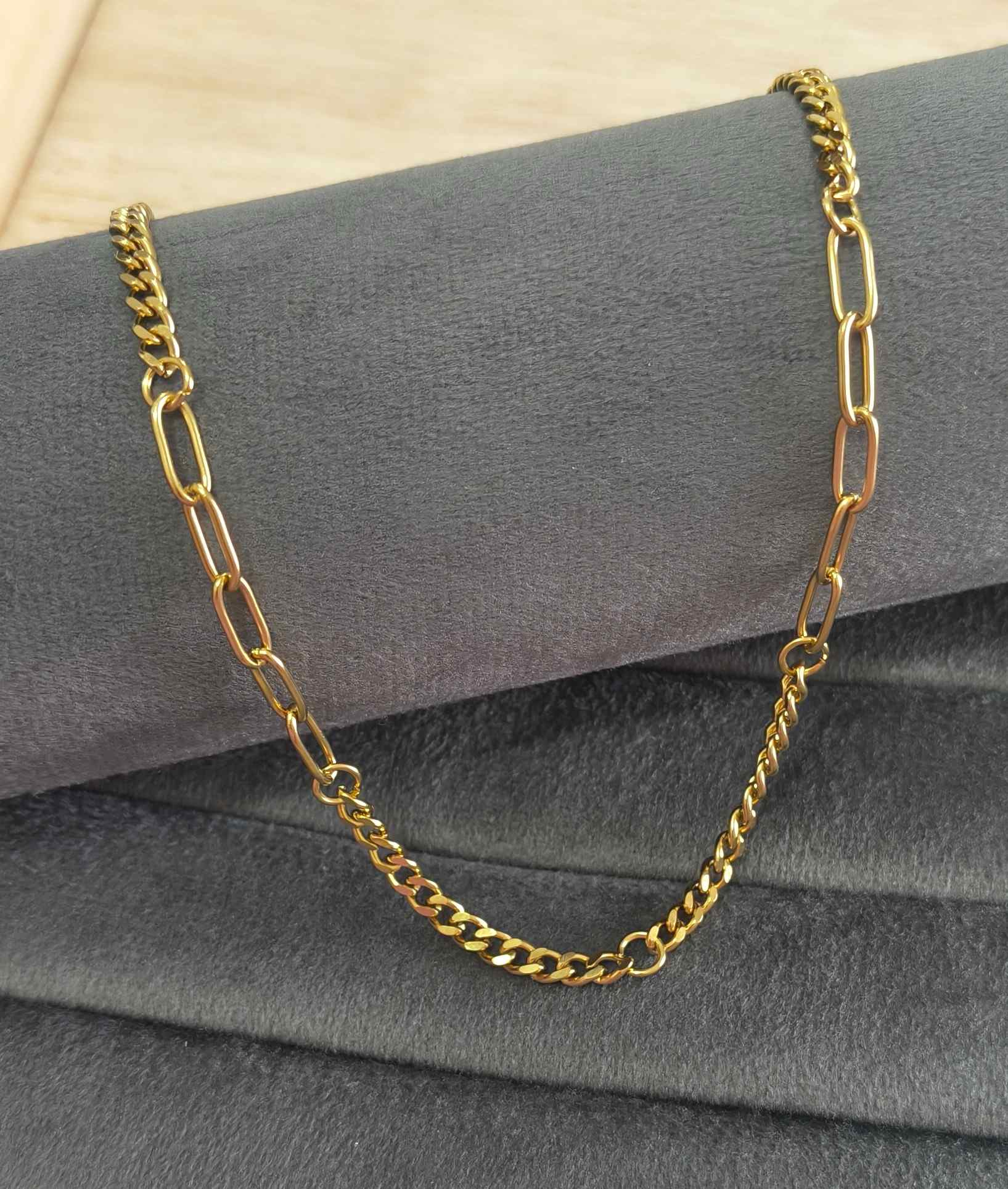 Anti Tarnish Unique Paperclip Chain 18K Gold Plated
