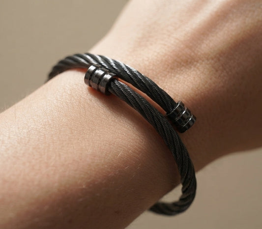 Anti Tarnish Unisex Black Wired Bracelet 18K Gold Plated