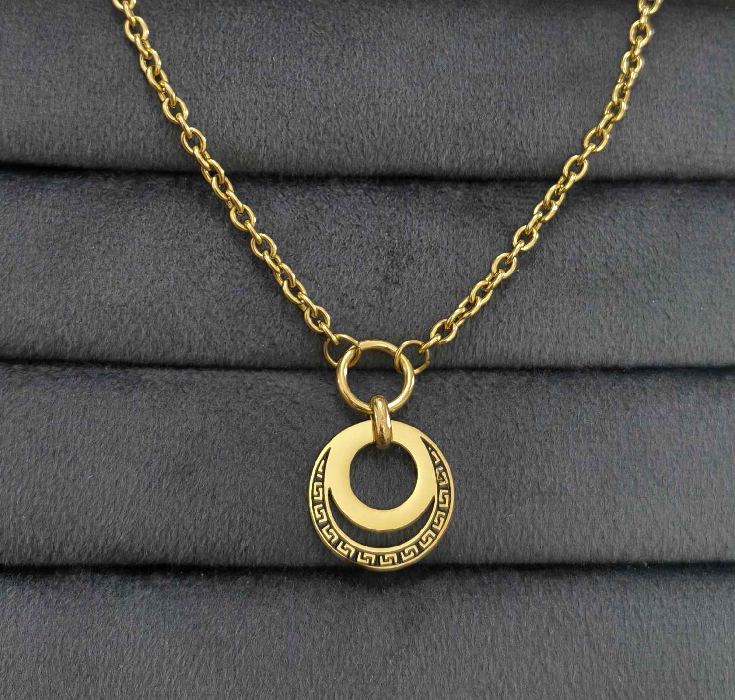 Anti Tarnish Unisex Double Circle Pendant Chain Gold Plated