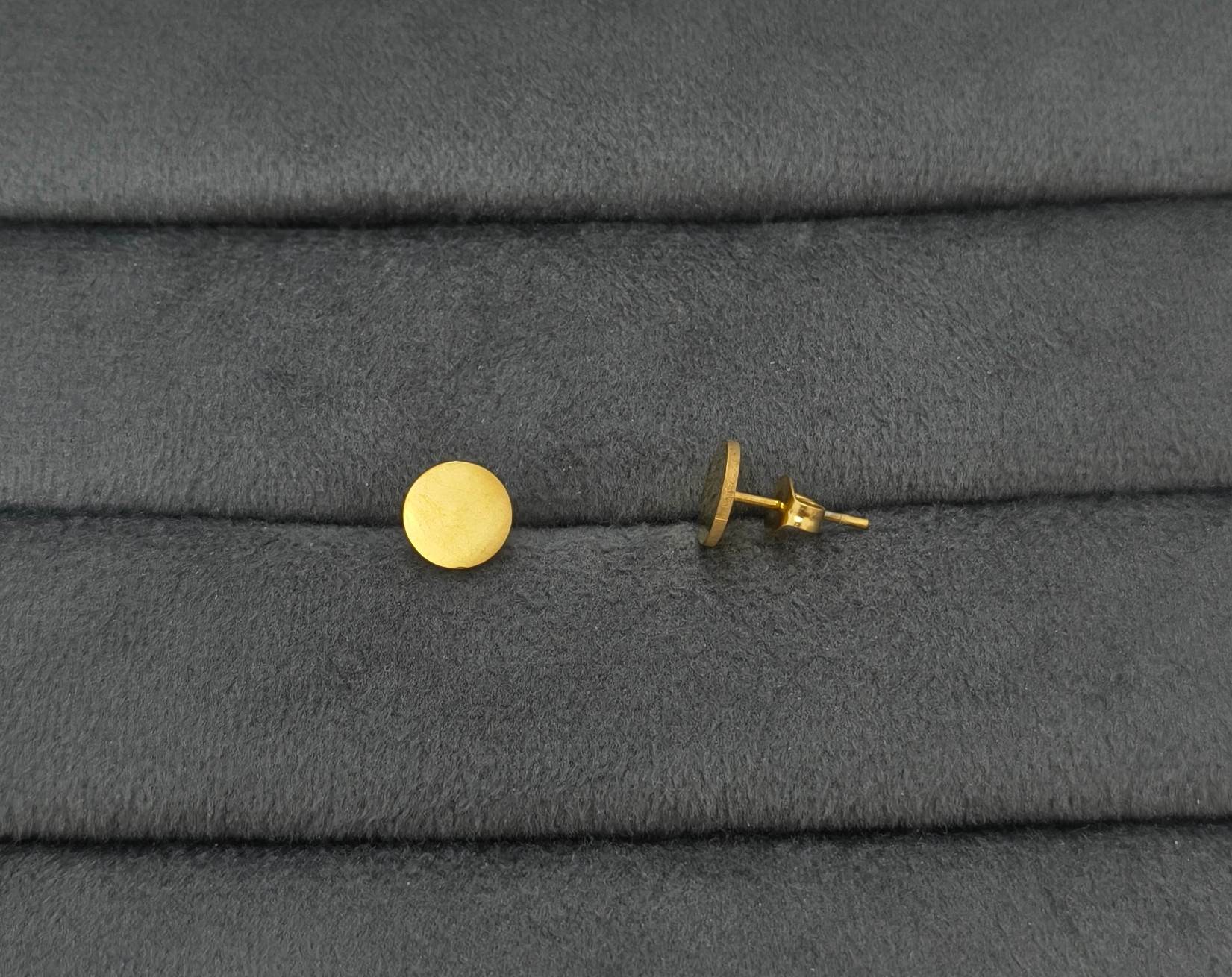 Anti Tarnish Unisex Flat Round Studs 18K Gold Plated