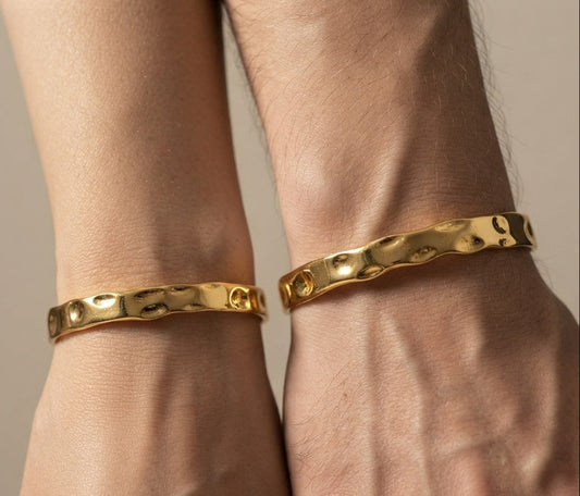 Anti Tarnish Unisex Hammered Cuff Bangle 18K Gold Plated