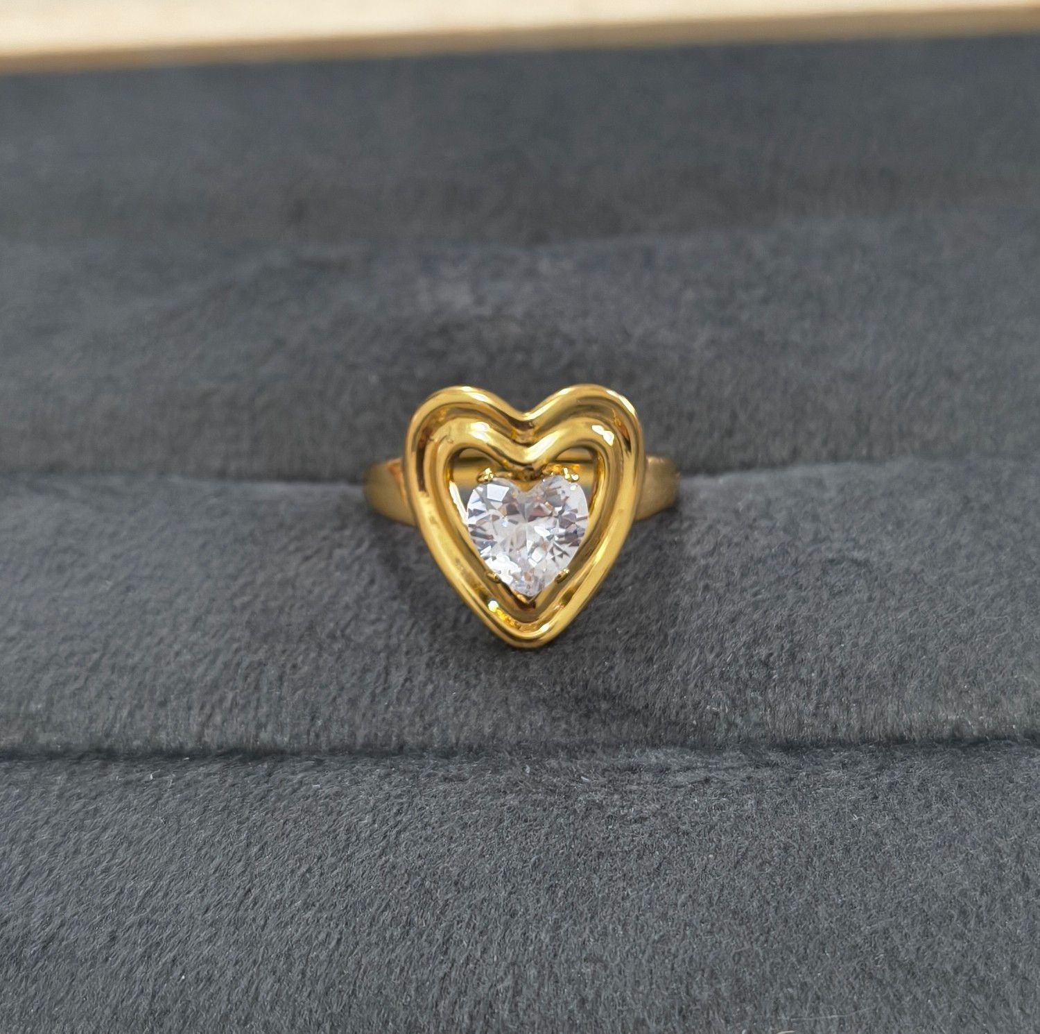 Anti Tarnish Vintage Heart Solitaire Ring 18K Gold Plated