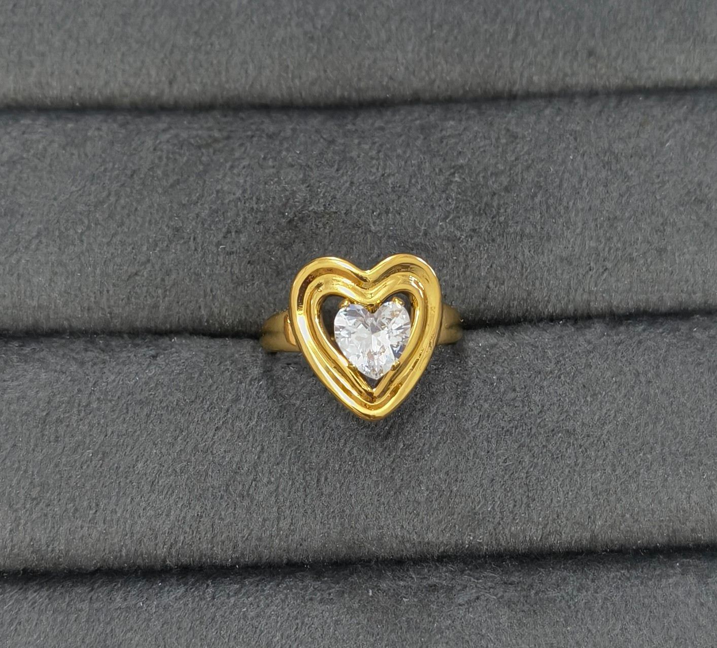Anti Tarnish Vintage Heart Solitaire Ring 18K Gold Plated